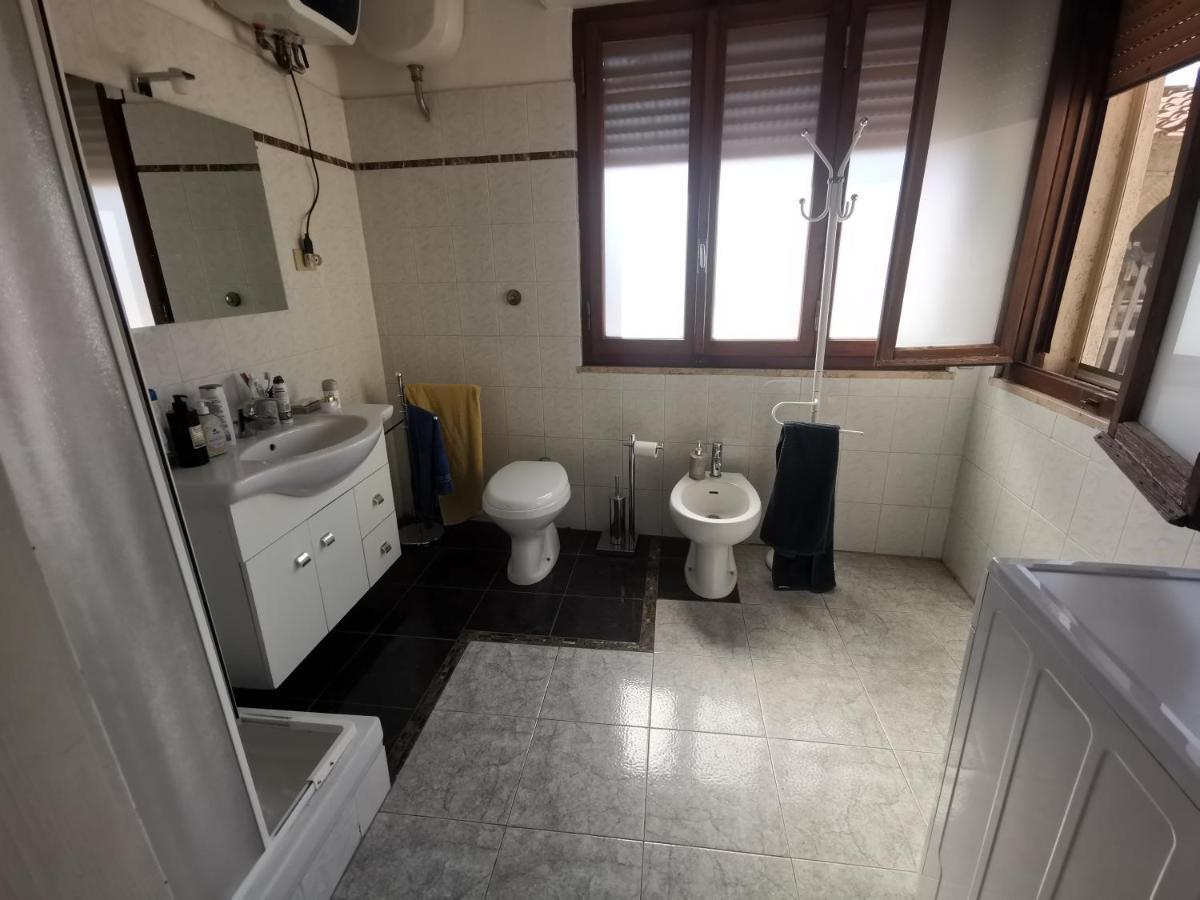 Well Apartment Filettole Luaran gambar
